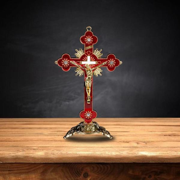 十字架の置物聖なるカトリックの十字架キリスト教の宗教的な赤