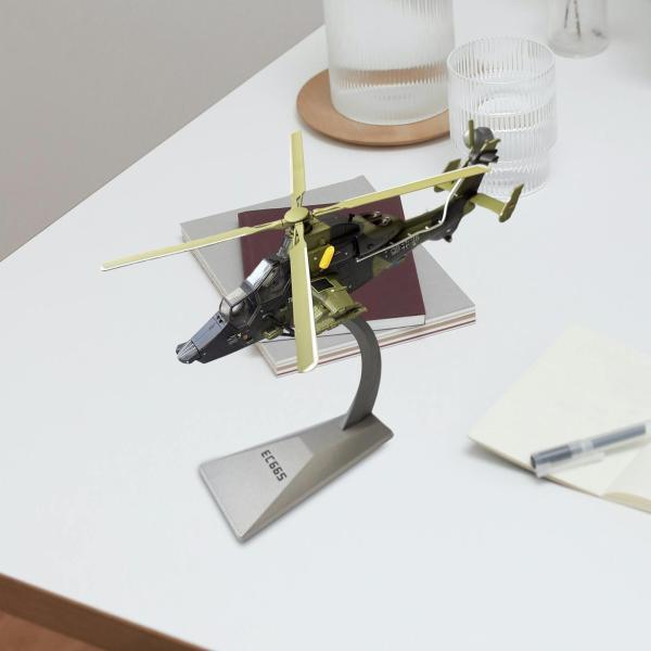 1:72 665 攻撃ヘリコプター模型飛行機模型リアルな装飾品（台座付き