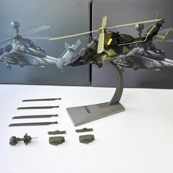 1:72 665 攻撃ヘリコプター模型飛行機模型リアルな装飾品（台座付き