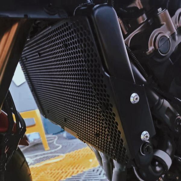 ホンダCB650R F CBR650R Fに適合するオートバイラジエーターグリルガードプロテクター