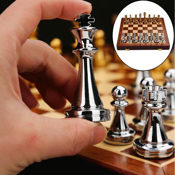 子供と大人のための金属チェスセット折りたたみ磁気チェスゲームセット