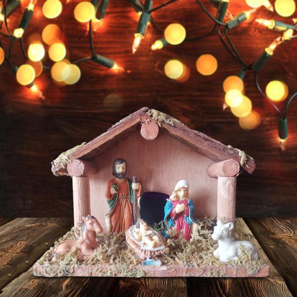 伝統的なキリスト降誕のシーンの像 クリスマス飼い葉桶 工芸品