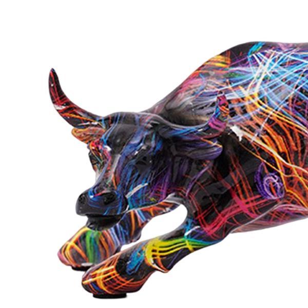 シンプルな樹脂製雄牛の置物 風水 カラフルなアートクラフト