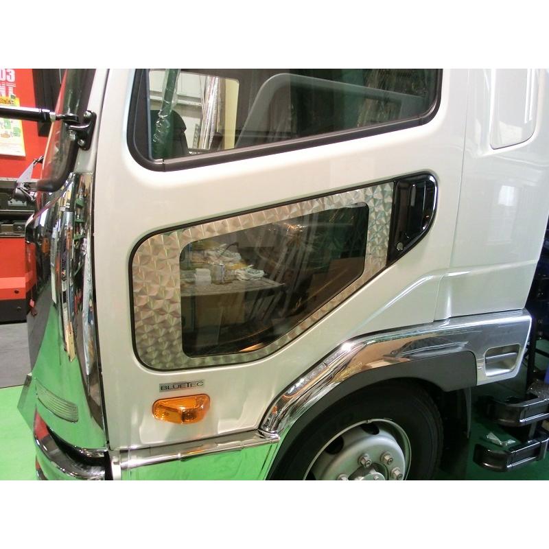 ふそう ベストワン / NEW フルコンファイター 安全窓枠 ウロコ ふそう ベストワン / NEW フルコンファイター 安全窓枠 ウロコ