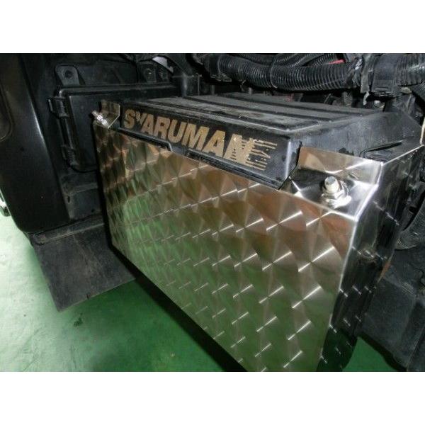 最安値に挑戦 デュトロ バッテリーカバー シングルキャブ用 通常バージョン コンビニ受取対応商品 Www Aproniaperu Com