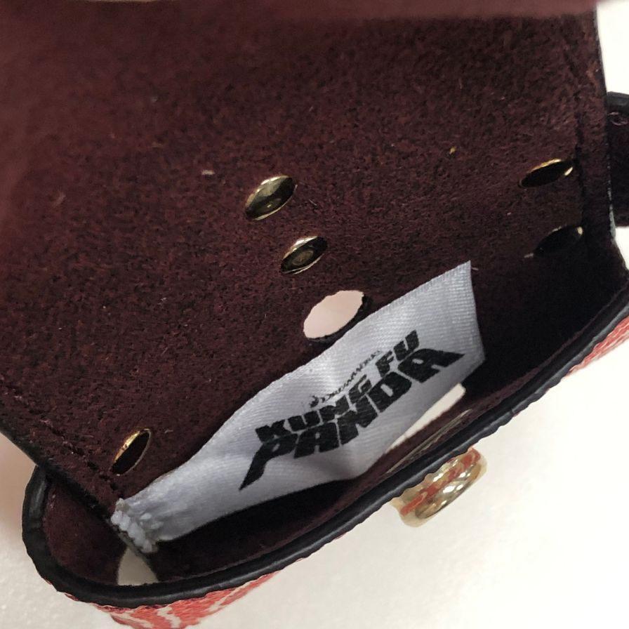エトロ エアポッズケース カンフーパンダ AirPodsケース レッド系 レザー ETRO【AFI16】【中古】_3