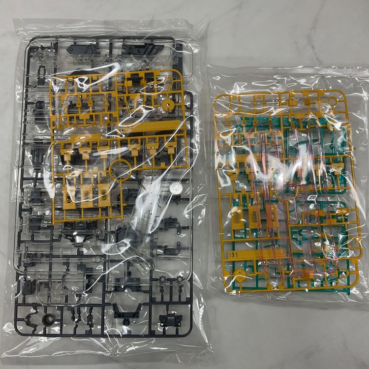 【LGP】MG 1/100 RX-93 νガンダム Ver.Ka/100 |  | 03