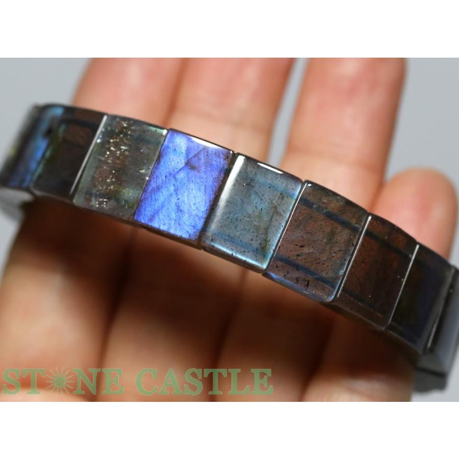 石流通センター 一点物 天然石 ブレスレット ラブラドライト (5A) バングル No.21 約14x11x6mm (ケース付) パワーストーンの画像