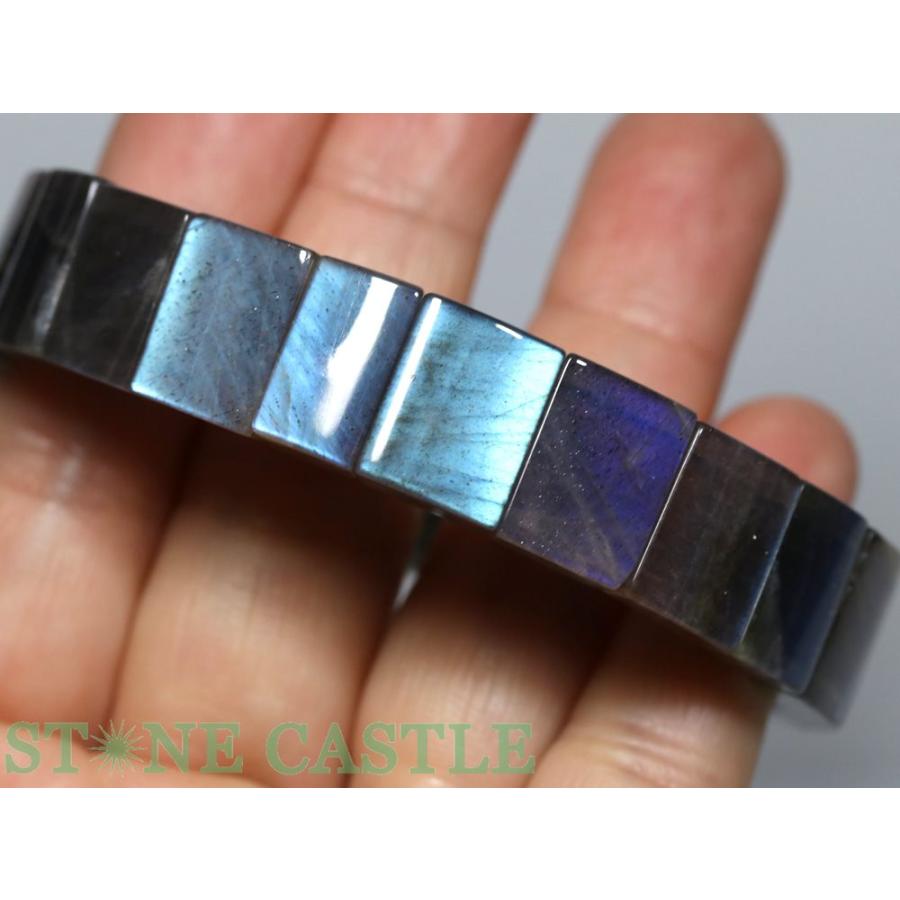 石流通センター 一点物 天然石 ブレスレット ラブラドライト (5A) バングル No.22 約14x11x6mm (ケース付) パワーストーンの画像