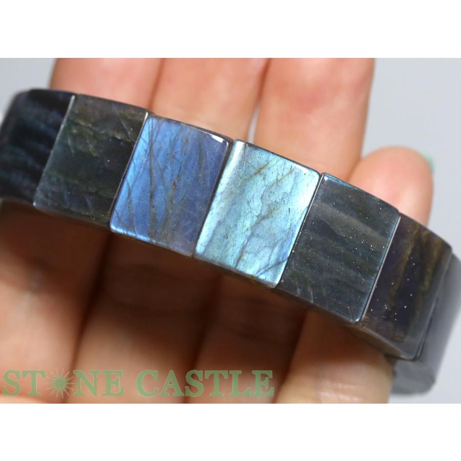 石流通センター 一点物 天然石 ブレスレット ラブラドライト (5A) バングル No.24 約17x13x6mm (ケース付) パワーストーンの画像