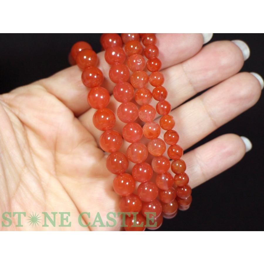 南红玛瑙 天然石 赤 ビーズブレスレット 秋🍂は近づいてる🤎 今日も新商品を紹介します😊 #若芽の天然石