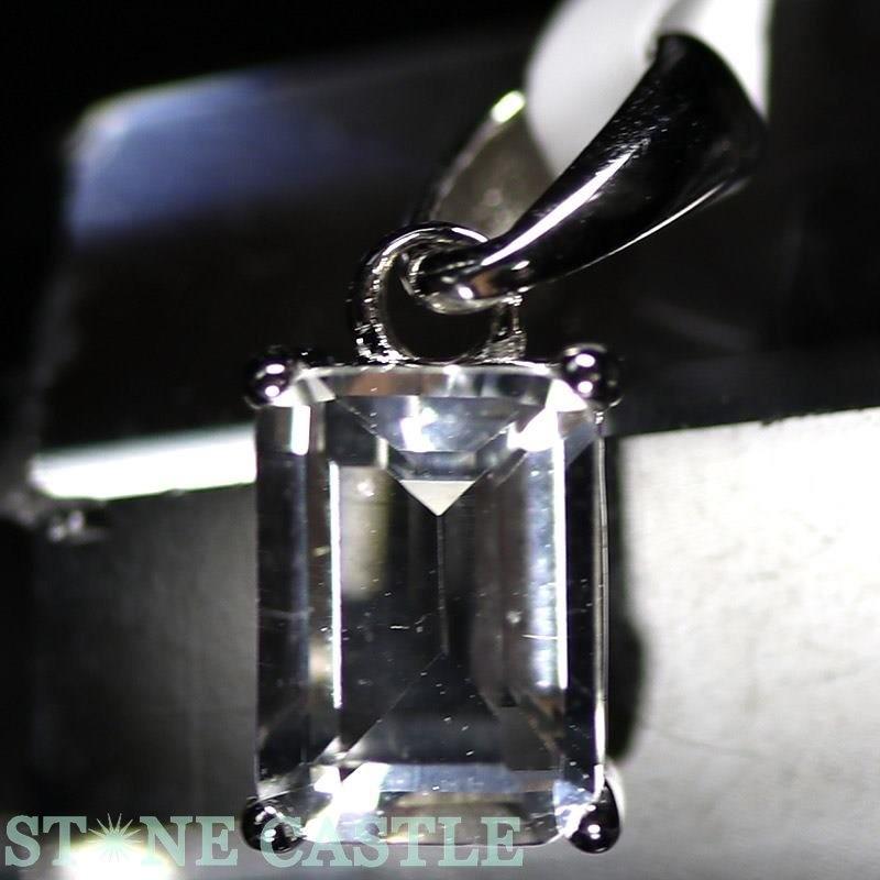 石流通センター 高品質 天然石 『ペンダント』 ペタライト スクエア型 (ステップカット) 約5×7mm (鑑別書付) パワーストーン