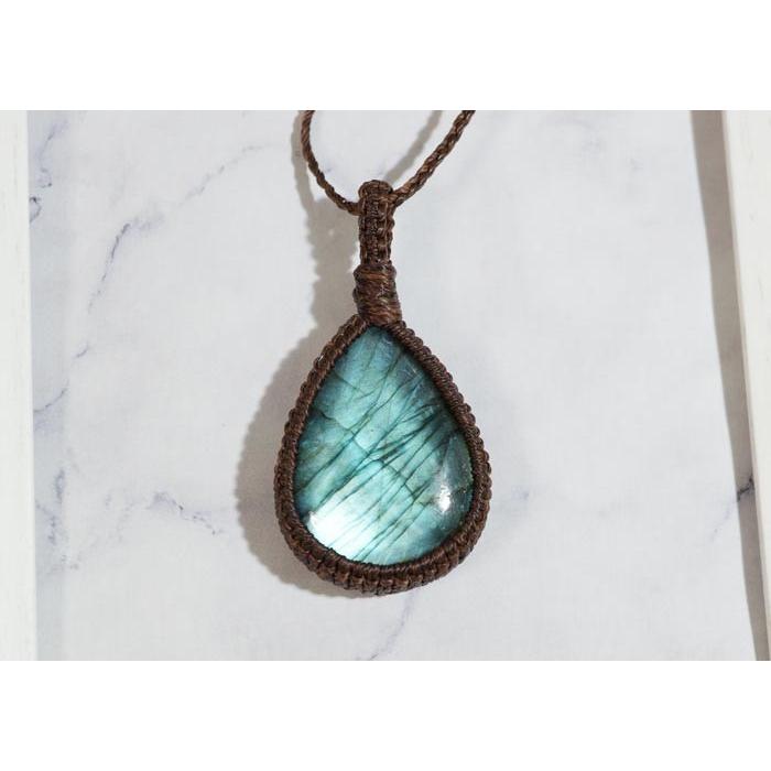 ラブラドライト マクラメ編み ペンダント カジュアルネックレス 天然石