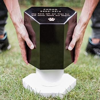 【まとめ売り】 ペット墓 ペット供養 Rokkaku六角L ペットコティ 屋内外用 手元供養 犬猫お墓 名入れ 【YWU8684609719】(31460円)