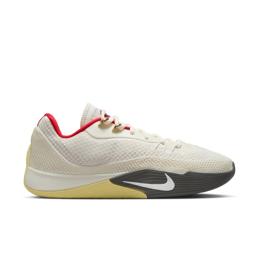 NIKE（ナイキ） G.T. カット ストリート EP バスケットボール シューズ