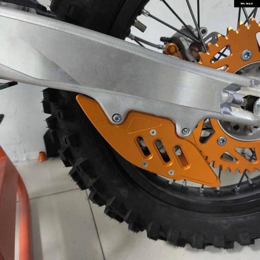 並行輸入品HUSQVARNA FC FX TX TC 150 250 300 350 450 2023 2024 TE FE 150-501 バイク リア チェーン ガイド スイングアーム ガード プロテクターの画像