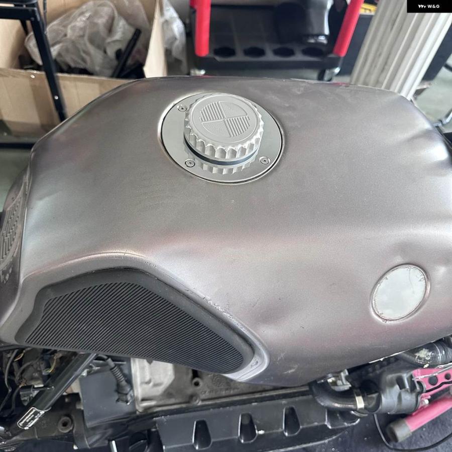 並行輸入品BMW Kシリーズ K100 K75 K1 CNCアルミ ガスカバー オートバイ アクセサリー 燃料 タンクキャップ オイルキャップカバーの画像