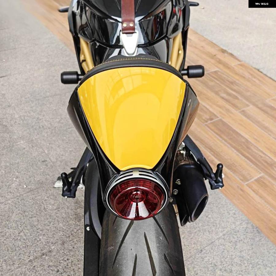 MVAGUSTA Superveloce 純正 リアシートカバー 並行輸入品オートバイ リアシートカバー カウル MV AGUSTA SUPERVELOCE