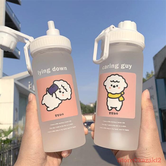 当店在庫してます スポーツ 水筒 コップ スポーツ 夏用 便利 スポーツ水筒 シェイカー スムージー トレーニング 体操 ヨガ 運動 ジム おしゃれ 直飲み イチゴ柄 500ml 大容量 水筒 カラー 2 Fdctheclub Com