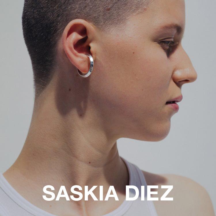 SASKIA DIEZ サスキア ディツ SILVER PYRAMID EARCUFF No3 直径