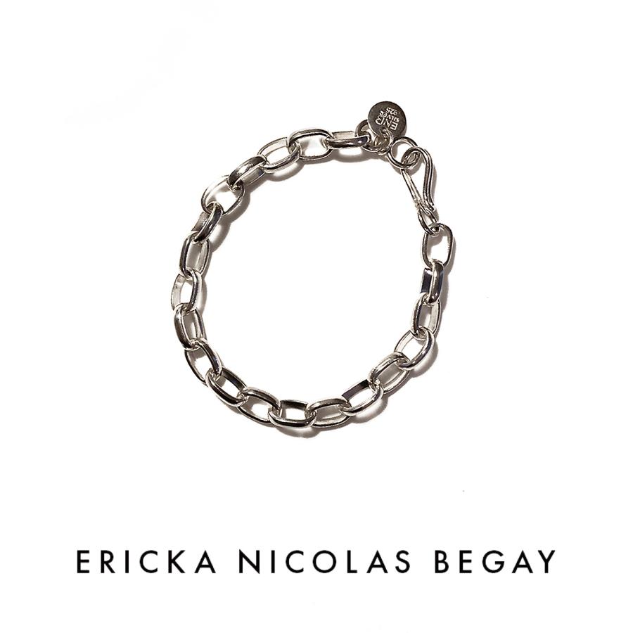 ERICKA NICOLAS BEGAY（エリッカ ニコラス ビゲイ） エリッカ ニコラス