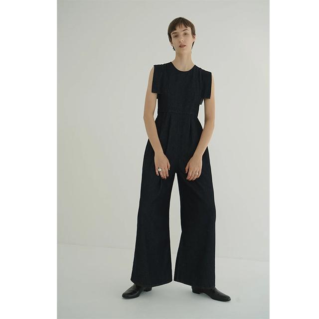 新品タグ付き　CLANE スクエアスリーブデニムオールインワン CLANE/クラネ】SQUARE SLEEVE DENIM ALL IN ONE/スクエア