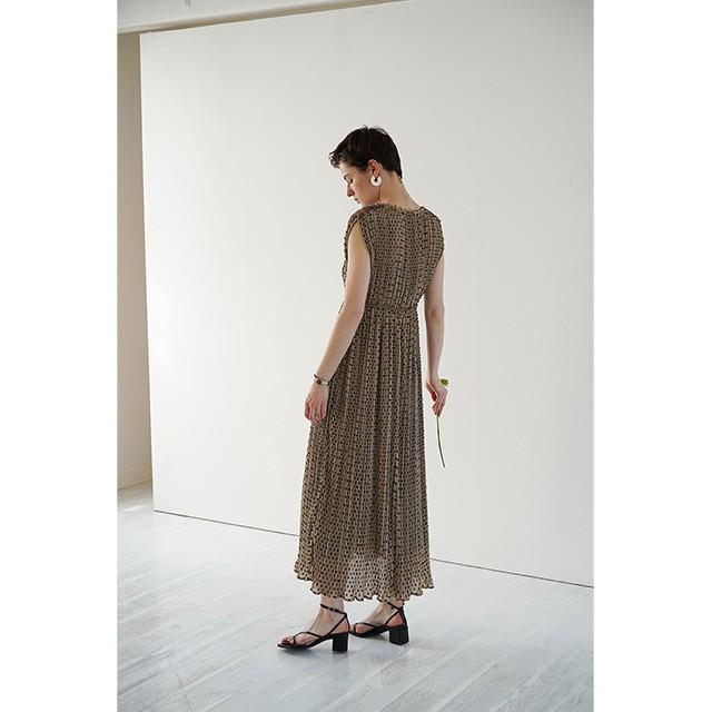 クラネ Clane ドット ジャガード プリーツ ワンピース Dot Jacquard Pleat One Piece 新作 Cn L Op 061 Store Volk 通販 Yahoo ショッピング