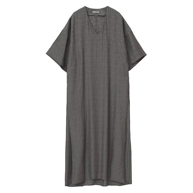 クラネ Clane ドットジャガード オーバースリット ワンピース Dot Jacquard Over Slit Op 新作 Cn L Op 067 Store Volk 通販 Yahoo ショッピング