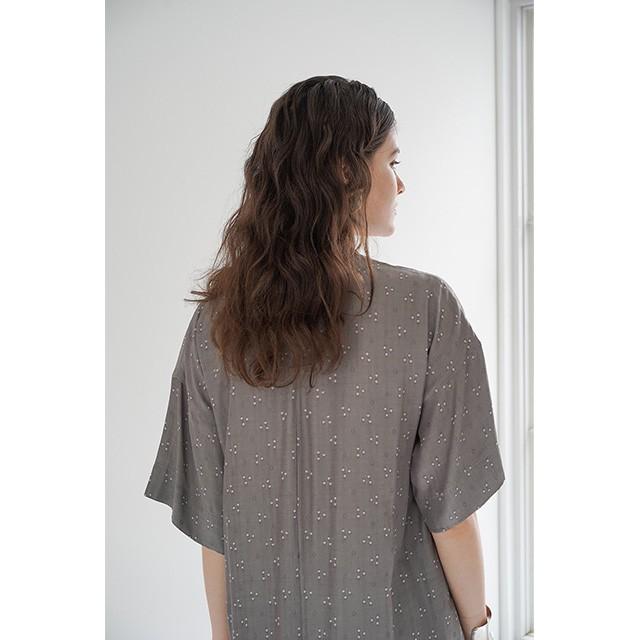 クラネ Clane ドットジャガード オーバースリット ワンピース Dot Jacquard Over Slit Op 新作 Cn L Op 067 Store Volk 通販 Yahoo ショッピング