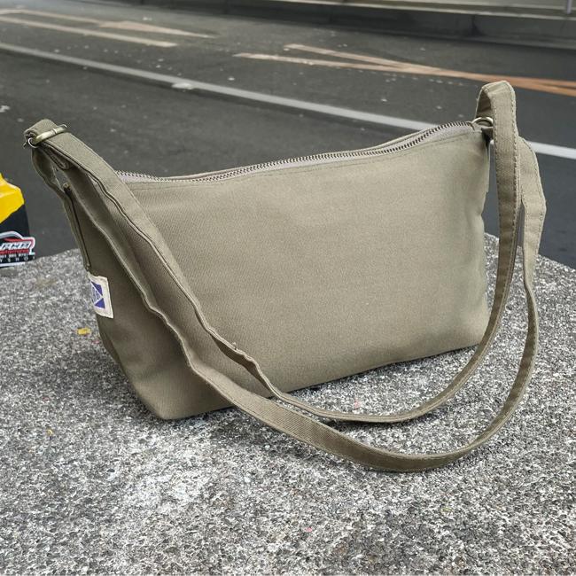バッグ WASABI ワサビ STAND SHOULDER POUCH OliveGreen ショルダー