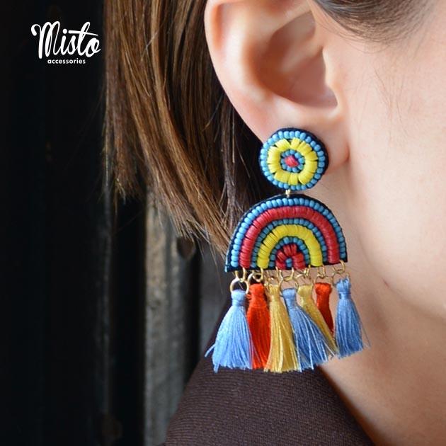 ピアス 個性的 レインボー おしゃれ カジュアル 大きめ 大ぶり 大人可愛い 揺れる レインボーフリンジピアス Gfc Cs 0038 Stream Trail Outfitters 通販 Yahoo ショッピング