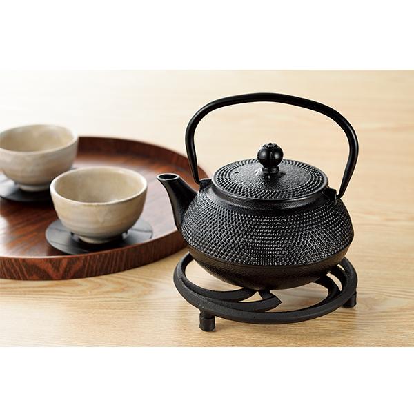 【2160円以上送料無料】パール　HB-5329 スプラウト 鉄鋳物製鍋敷(三つ巴) |  | 01