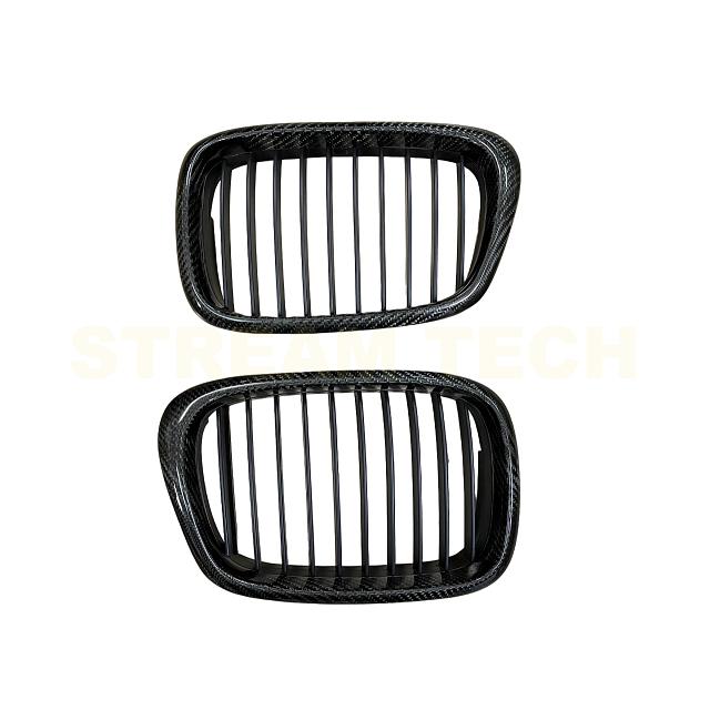 BMW E39 5シリーズ用 リアルカーボン キドニーグリル フロントグリル センターグリル ラジエターグリル バンパーグリル カーボングリル 綾織カーボン 人気商品 |  | 03