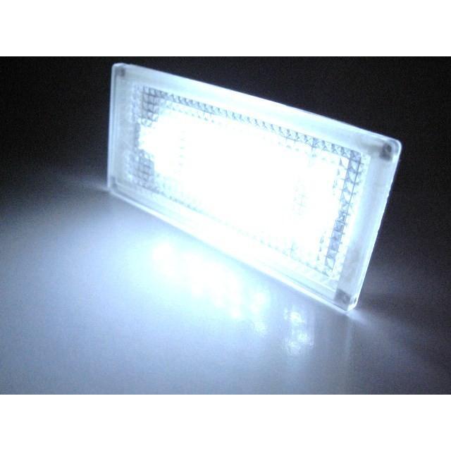 BMW E46 3シリーズ クーペ M3 後期用 36連 SMD LED ライセンスライト プレートランプ ナンバー灯 ライト キャンセラー付き 2D 人気商品 |  | 03