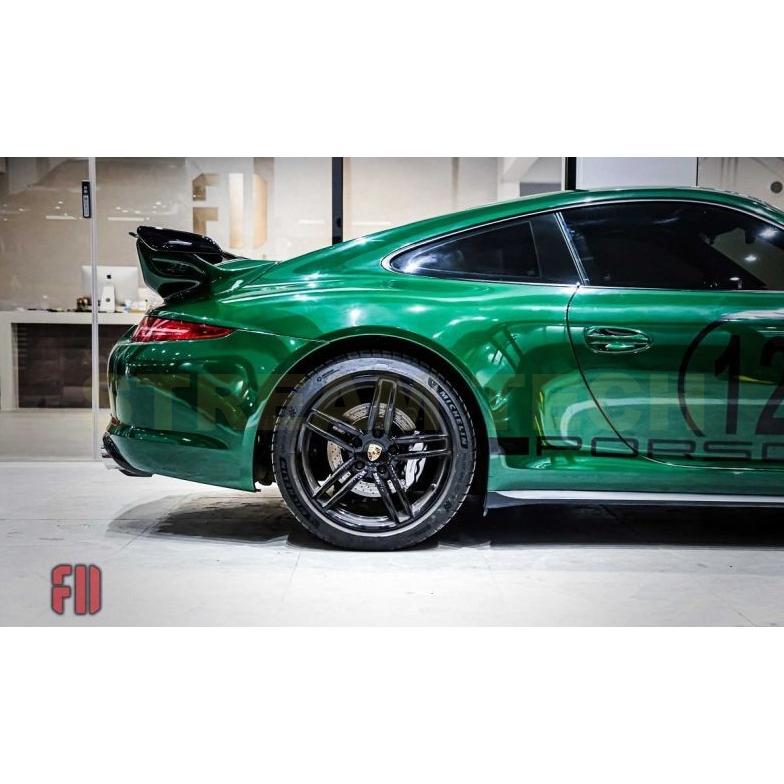 ポルシェGT3 純正リアアクリルウィンドウ ポルシェにも悲劇が・・・991GT3RSのリアアクリルガラスが剥離