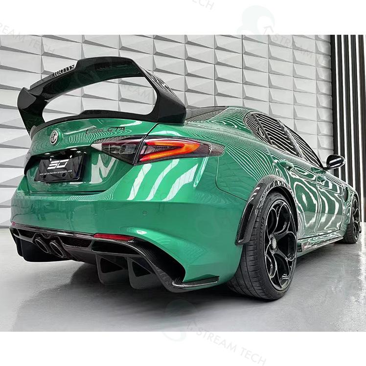 Alfa Romeo ドライカーボン◇アルファロメオ ジュリア GTAm仕様 リア