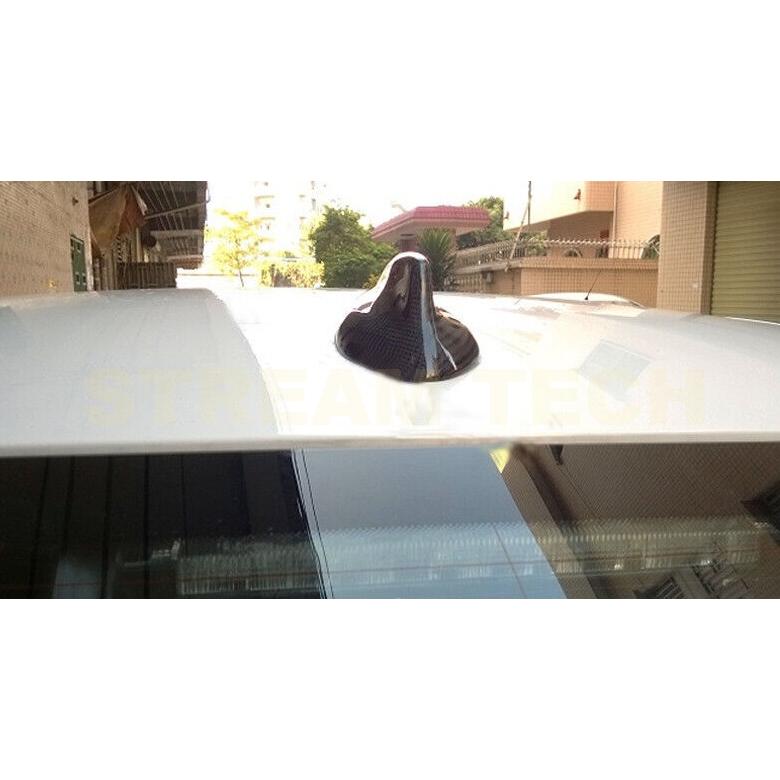 BMW F22 F30 F31 F34 F32 F36 F80 M3 F82 M4 汎用 リアルカーボン アンテナカバー ドルフィンアンテナ シャークフィンカバー ルーフアンテナ Fシリーズ 汎用品 |  | 05