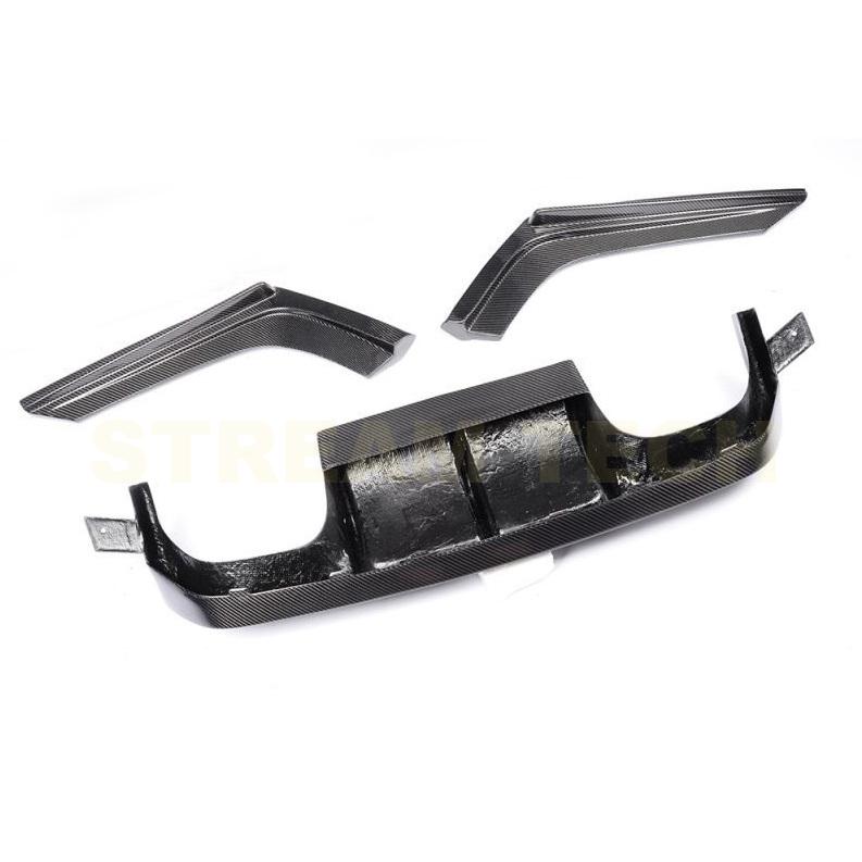 BMW F80 M3 F82 F83 M4用 VRSタイプ カーボン リアディフューザー 3 