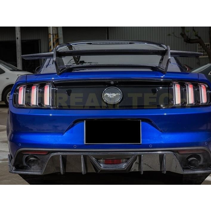 FORD フォード マスタング用 HPタイプ ダクト付き カーボン リア