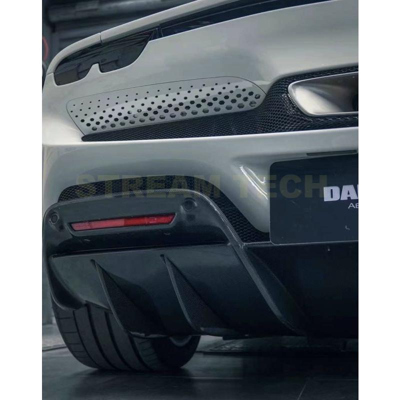 Ferrari フェラーリ 296 GTB用 OEタイプ カーボン リアディフューザー リアアンダースポイラー リアバンパーリップ カーボンリップ 綾織 ドライカーボン GTS |  | 01