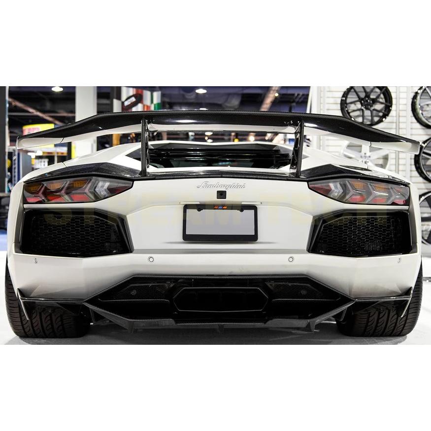 Lamborghini ランボルギーニ アヴェンタドール LP700用 DM-LP988