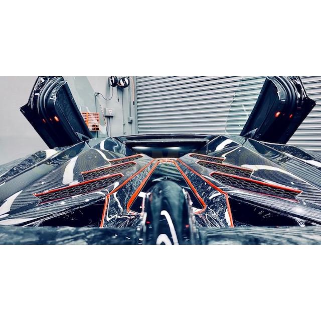 Lamborghini ランボルギーニ アヴェンタドール LP700用 カーボン