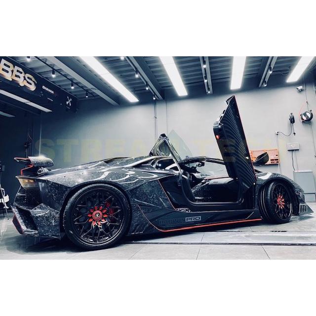 Lamborghini ランボルギーニ アヴェンタドール LP700用 カーボン