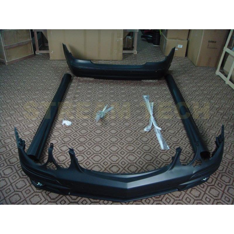 BENZ メルセデス ベンツ W211 Eクラス用 E63 AMGタイプ フルエアロセット ボディキット フルセット バンパー サイドステップ PPウレタン E300 E350 E430 E500 |  | 02