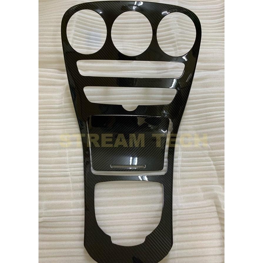 BENZ メルセデス ベンツ W205 S205 C205 A205 Cクラス用 リアルカーボン センターコンソールパネル インテリアパネル カーボンカバー 綾織 W253 C63 AMG 人気の画像
