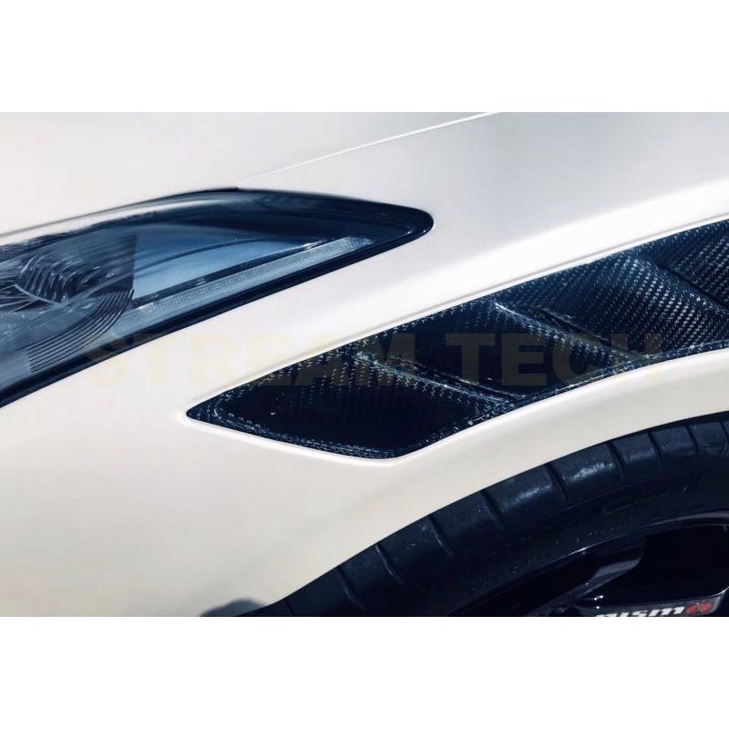 NISSAN 日産 R35 GT-R用 2020 NISMOタイプ ダクト入り カーボン