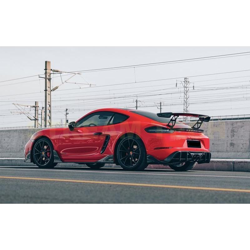 のり natsu Porsche 718 Spyder RS | ポルシェジャパン