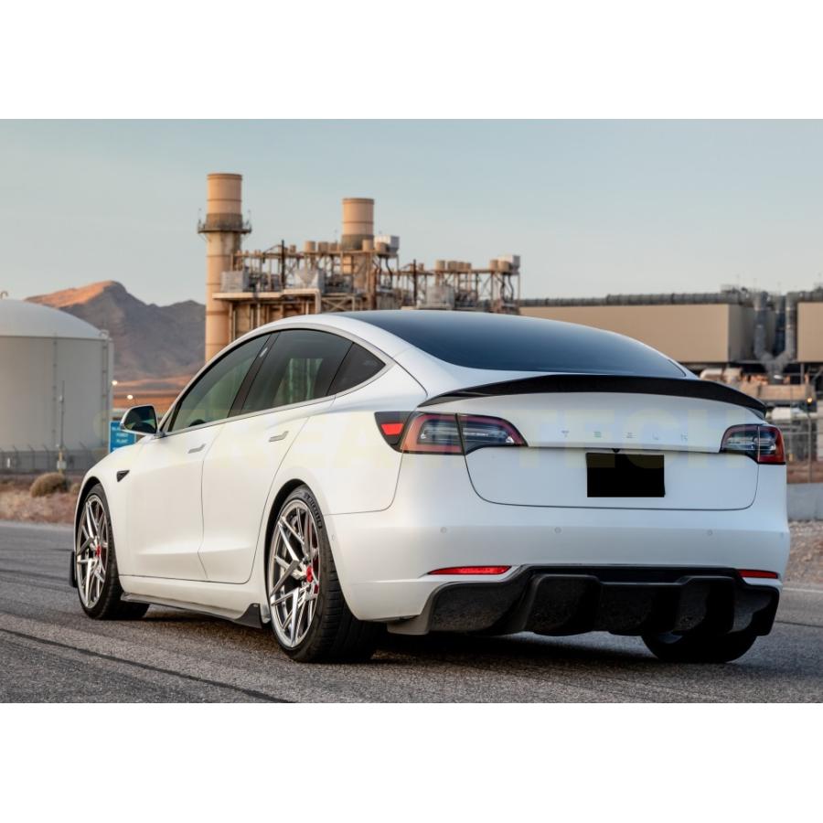 T Sportlineテスラ モデル3 US生産版 カーボンリアディフューザー