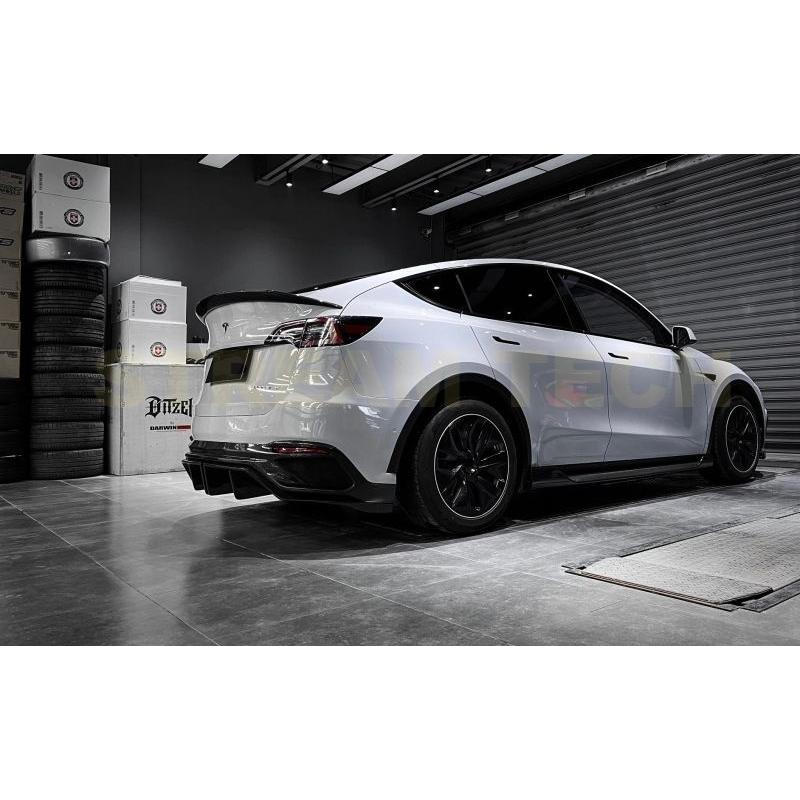 TESLA モデルY用 パフォーマンス2 カーボン エアロセット