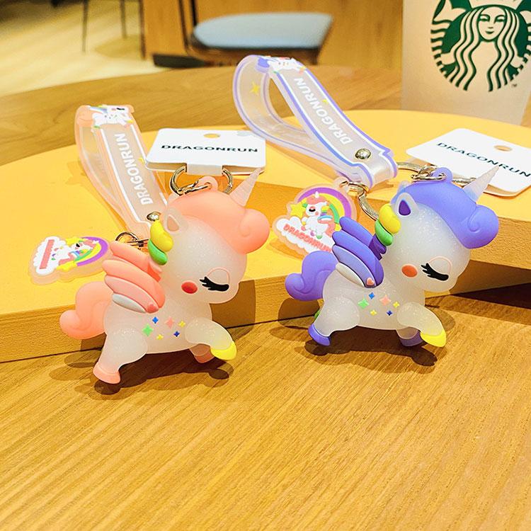 キーホルダー ペガサス ユニコーン 韓国雑貨 かわいい キーチェーン